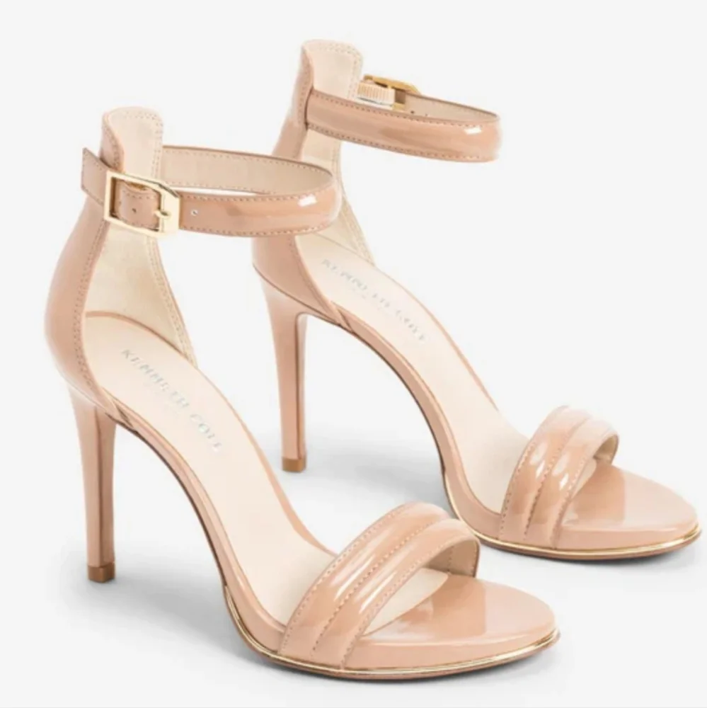 Sandals - Picture 4 of 5